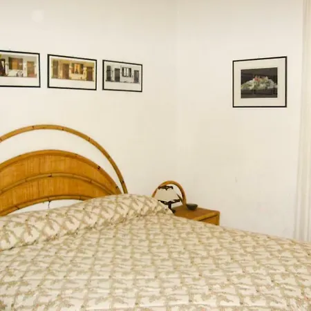 Silvia Apartment *